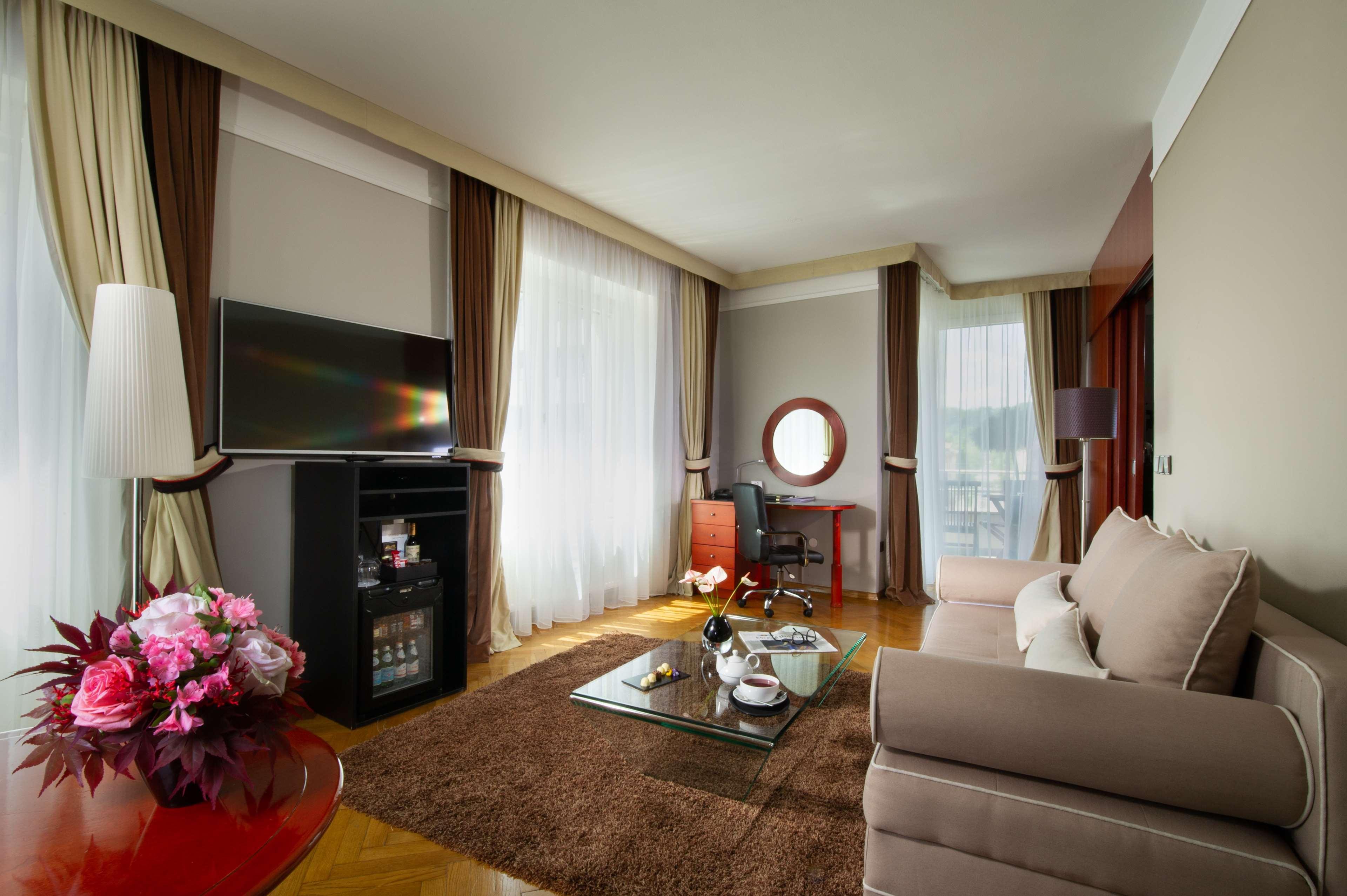 Best Western Premier Hotel Slon Любляна Екстериор снимка