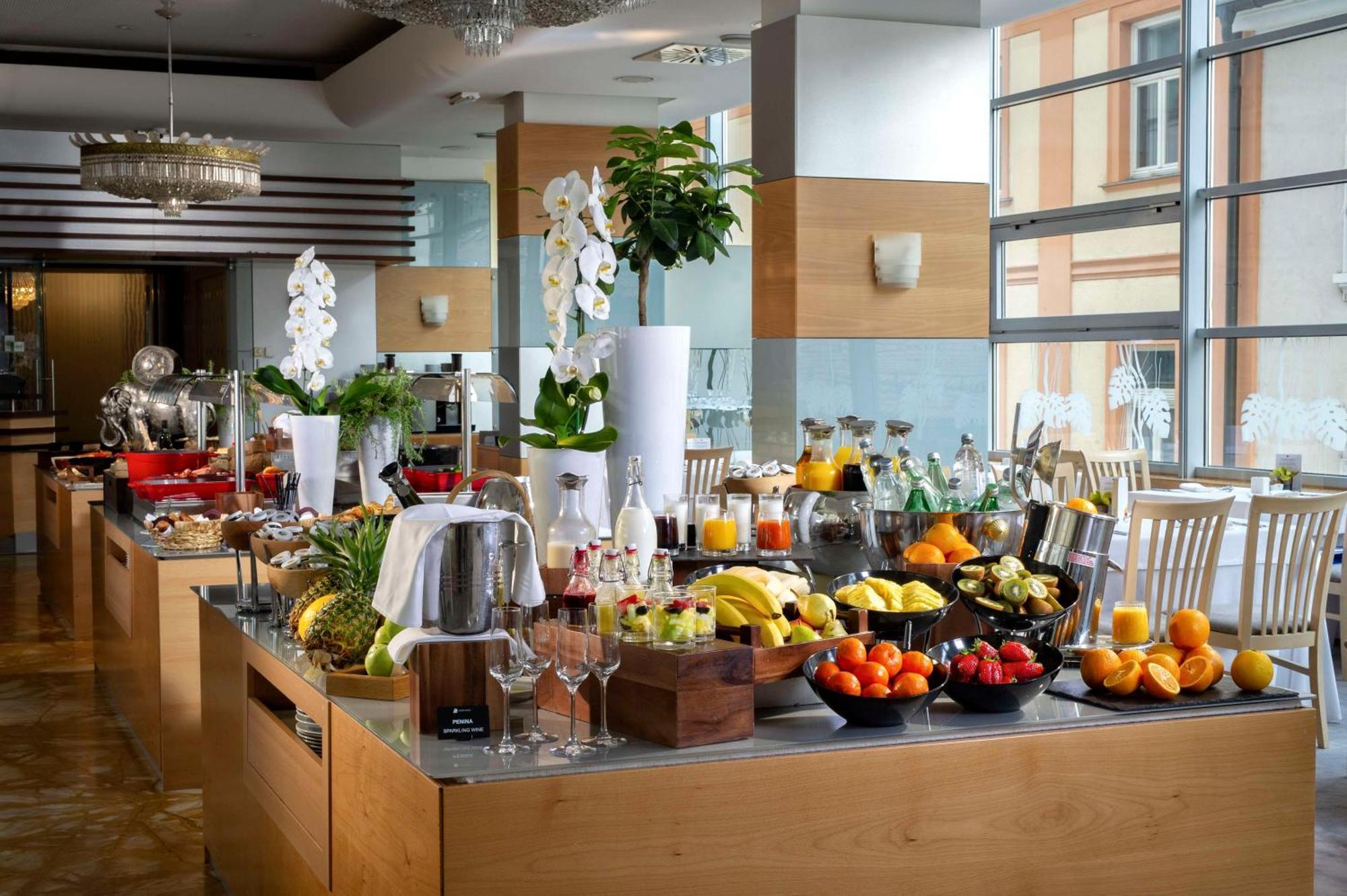 Best Western Premier Hotel Slon Любляна Екстериор снимка